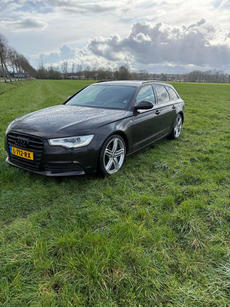 Audi A6 2.8FSI 150KW Avant Multitron 2013 Zwart, Auto's, Audi, Zwart, 2773 cc, 2000 kg, Zwart