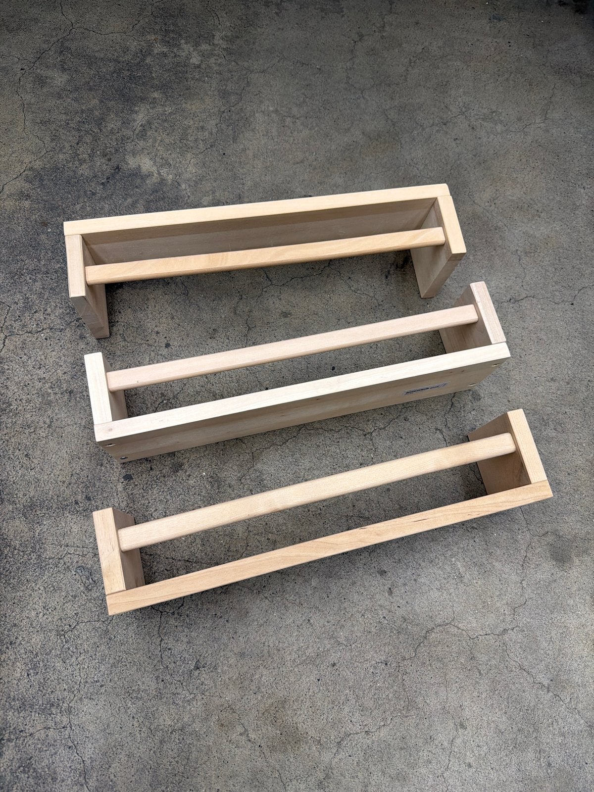 IKEA houten plankjes - ideaal voor kruiden/babykamer, Ophalen, Gebruikt