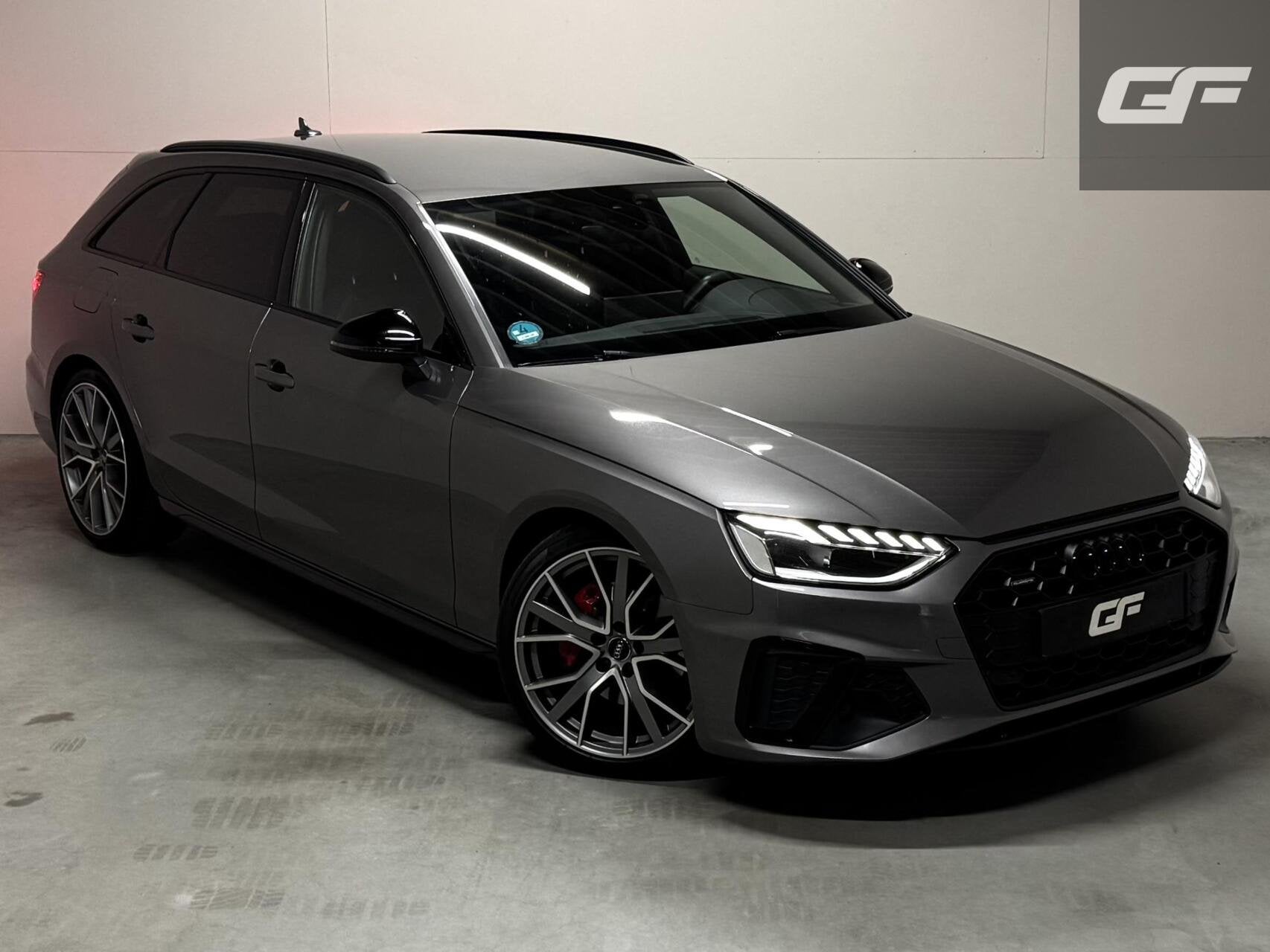 Audi A4 Avant 40 TDI S-Line Black Edition Sfeer Carplay Came, Auto's, Audi, Met garantie (alle), A4, 23 km/l, Diesel