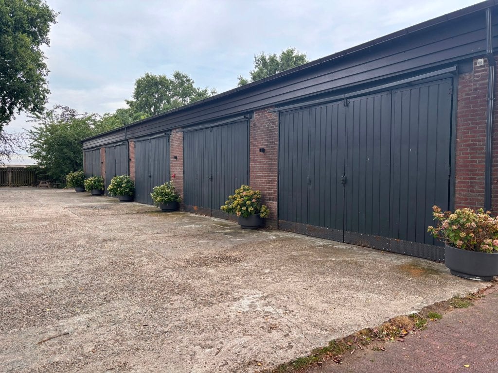 Te huur opslagruimte, 100 m², Huur, Opslag of Loods