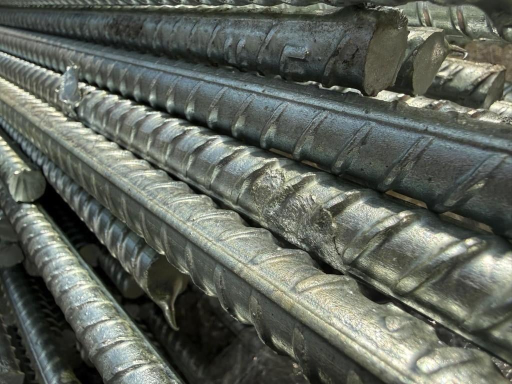 Betonijzer staven, Ophalen, Nieuw, 250 mm of meer