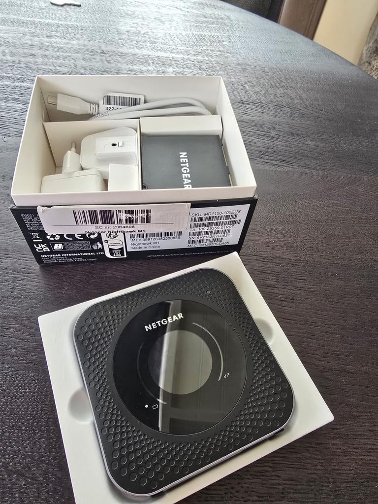Nighthawk M1 mobile router 4gx, Ophalen of Verzenden, Zo goed als nieuw