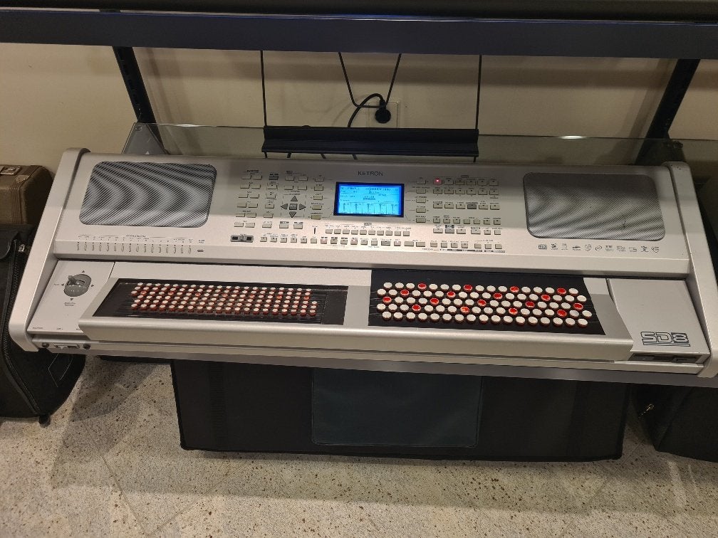 Ketron SD8 Belgische/Rechte Bass B-Greep accordeon keyboard, Gebruikt, Ketron S.r.l., Via Giuseppe Taliercio, 7, 60131 Ancona AN, Italië