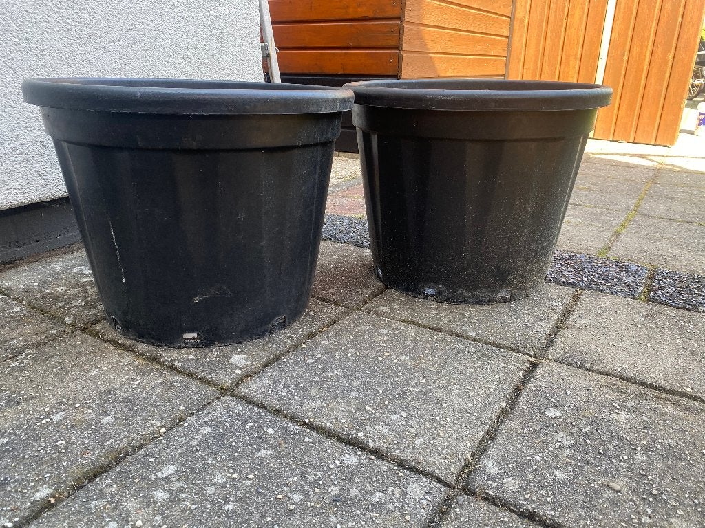 Bloembakken, bloempotten, 2 stuks, Tuin en Terras, Bloembakken en Plantenbakken, Kunststof, Gebruikt, Rond, Ophalen of Verzenden