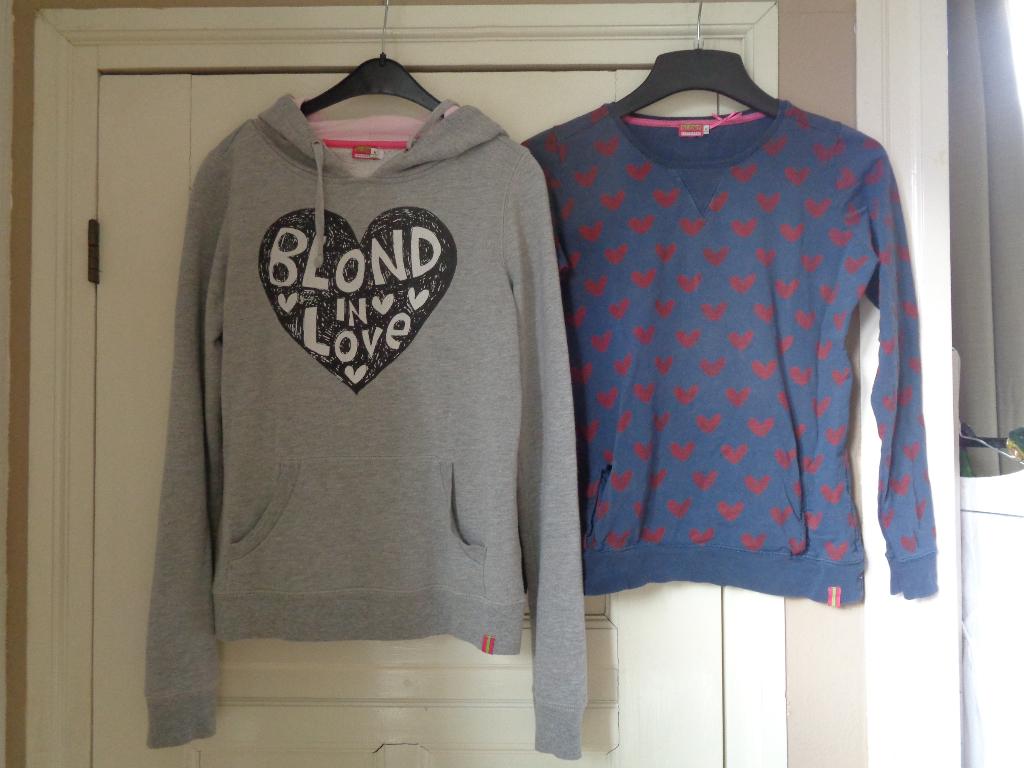 BLOND AMSTERDAM sweater + capuchon:mt M, Kleding | Dames, Maat 38/40 (M), Ophalen of Verzenden, Zo goed als nieuw, Blond amsterdam