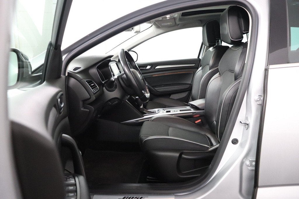 Renault Mégane Estate 1.3 TCe Bose |NAP|Pano|HUD|Sfeerverli, Gebruikt, Euro 6, 4 cilinders, 1290 kg