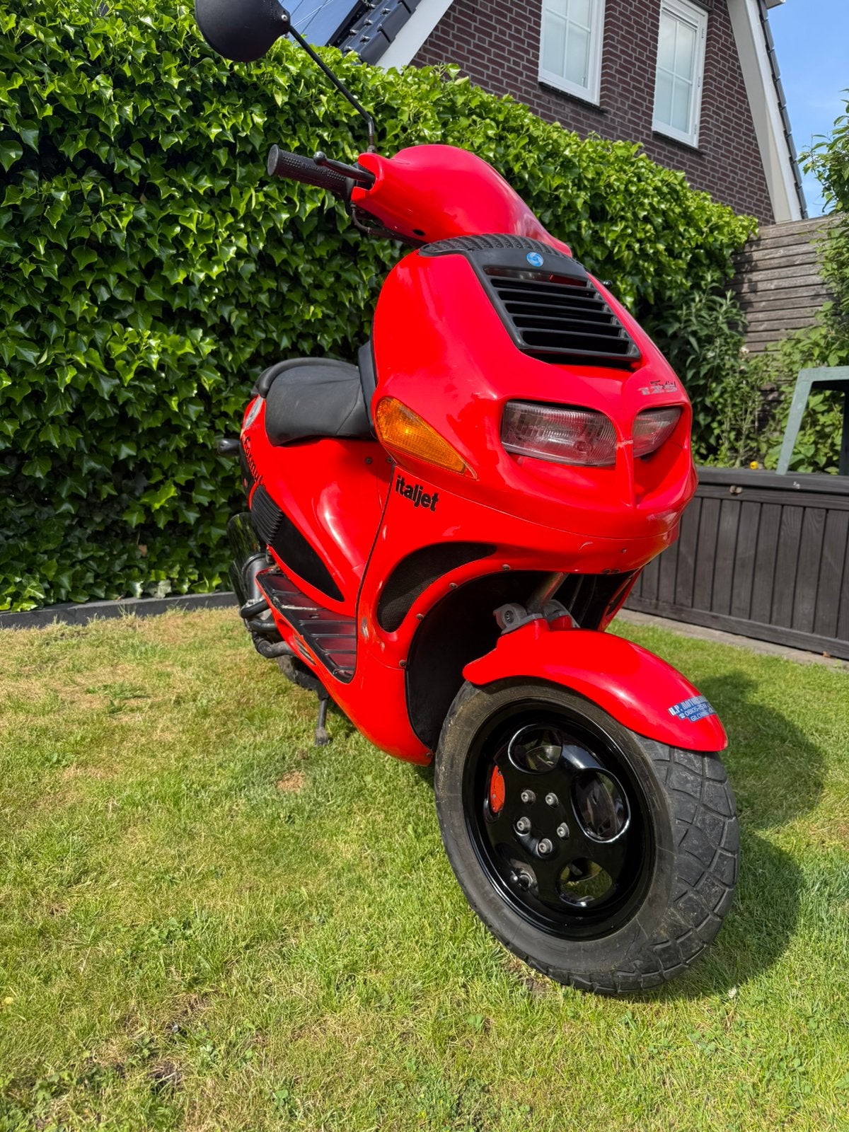 Italjet formula twin 125cc. 2t 2cilinder. A1 . 5k km, Fietsen en Brommers, Ophalen, Zo goed als nieuw, Benzine