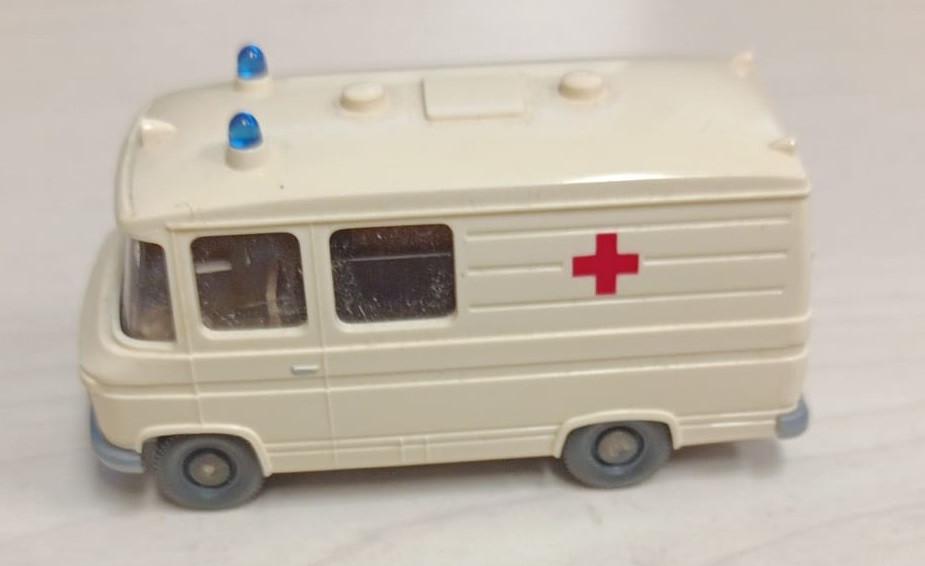 Winking mercedes ambulance, Overige merken, Gelijkstroom of Wisselstroom, Overige typen, Ophalen of Verzenden