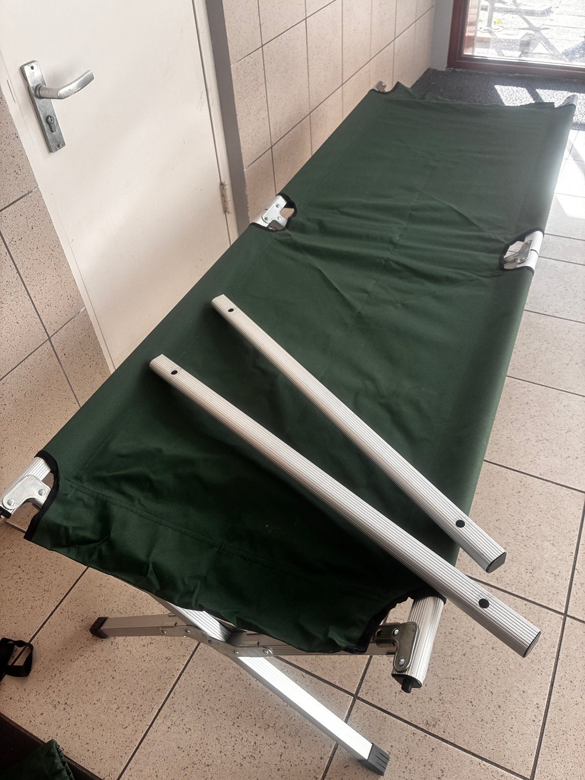 Veldbed, Ophalen of Verzenden, Zo goed als nieuw