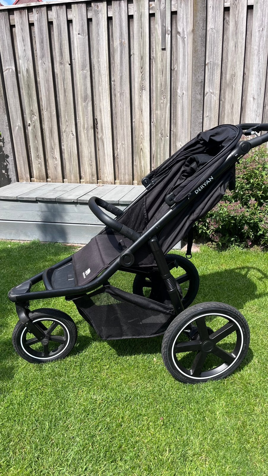 Deryan kinderwagen/buggy, Verstelbare duwstang, Zo goed als nieuw, Ophalen, Kinderwagen