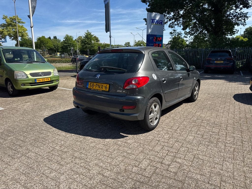 Peugeot 206 1.4 XS | Autom. Airco | LMV | Elekt. Ramen | 5 D, Auto's, Peugeot, Euro 5, Stof, 4 cilinders, Metallic lak