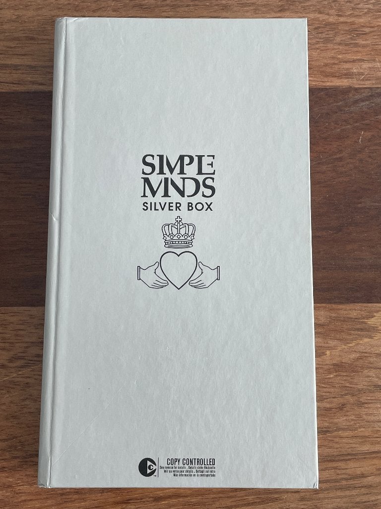 5Cd Box Simple Minds Silver Box incl Our Secrets Are Cd ZGAN, Ophalen of Verzenden, Zo goed als nieuw, Pop, Boxset