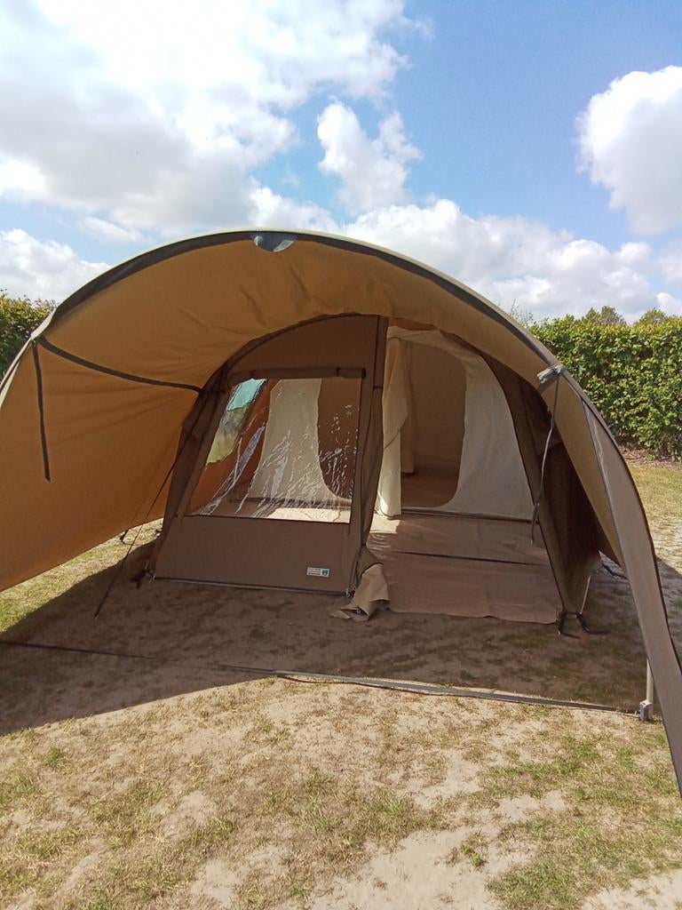 Falco Buizert 3500 tunneltent, Caravans en Kamperen, Ophalen, Gebruikt, Tot en met 5