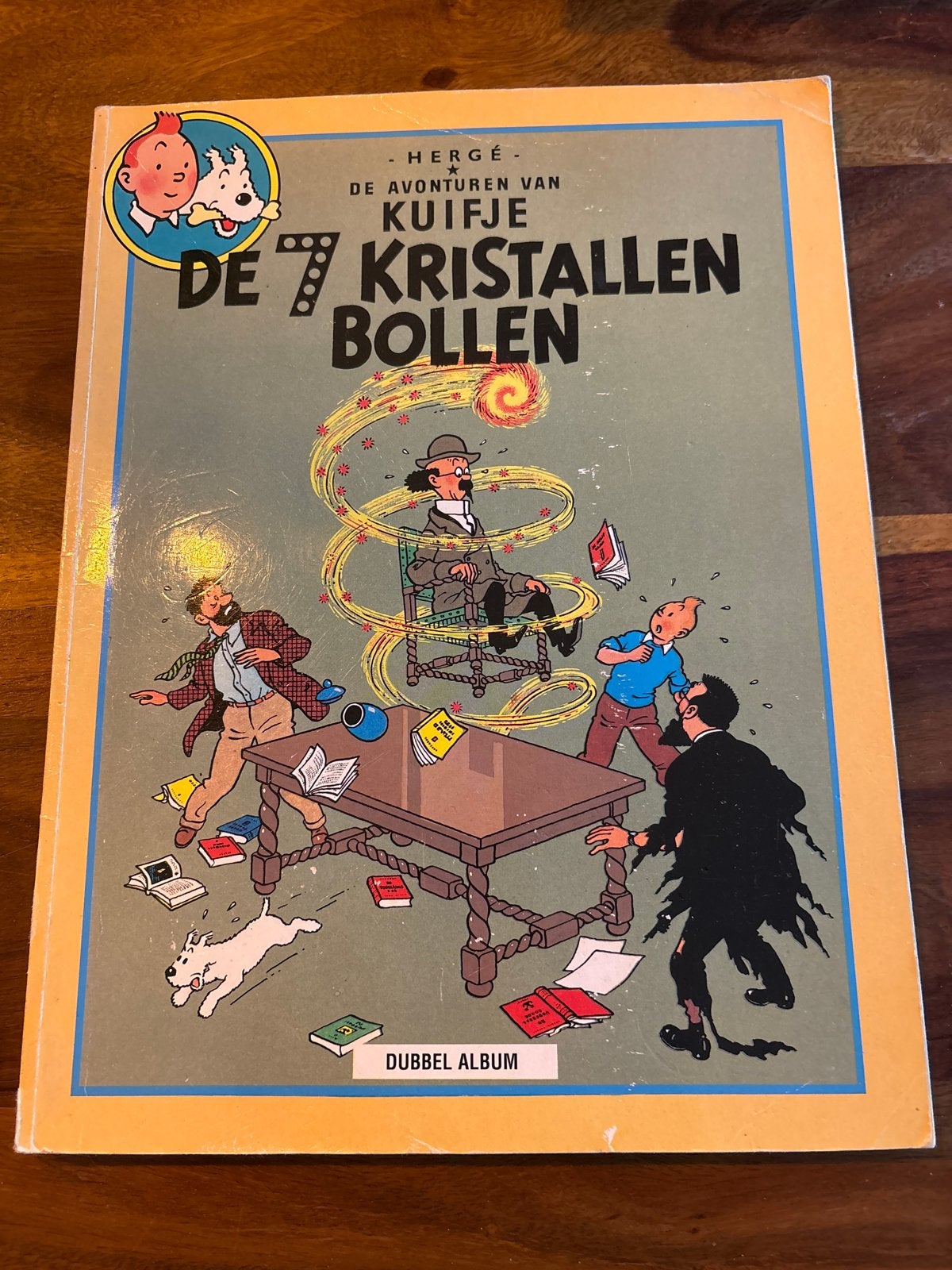 Kuifje: De 7 Kristallen Bollen - Dubbel Album, Boeken, Eén stripboek, Ophalen of Verzenden, Gelezen