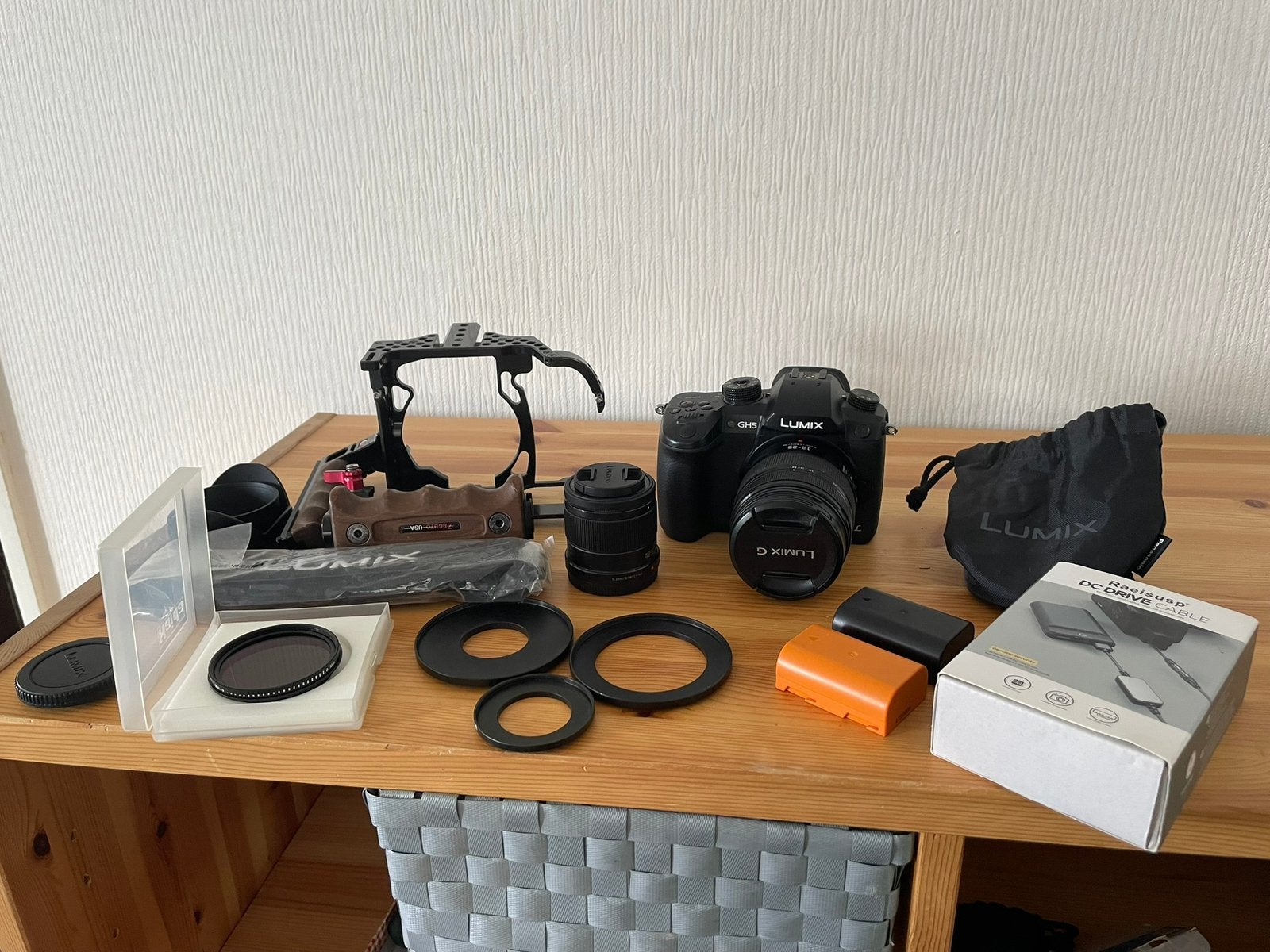 Complete Panasonic Lumix GH5 + 2 lenzen, case en extra’s, Audio, Tv en Foto, Fotocamera's Digitaal, Mailsamros@gmail.com, Panasonic