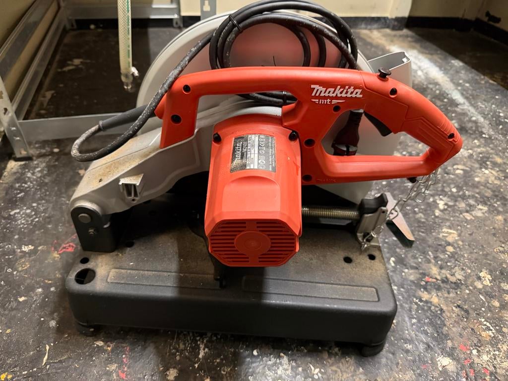 Makita M2401 afkortslijpmachine Afkortzaag 2000watt 355mm, Doe-het-zelf en Verbouw, Ophalen, 70 mm of meer, Zo goed als nieuw