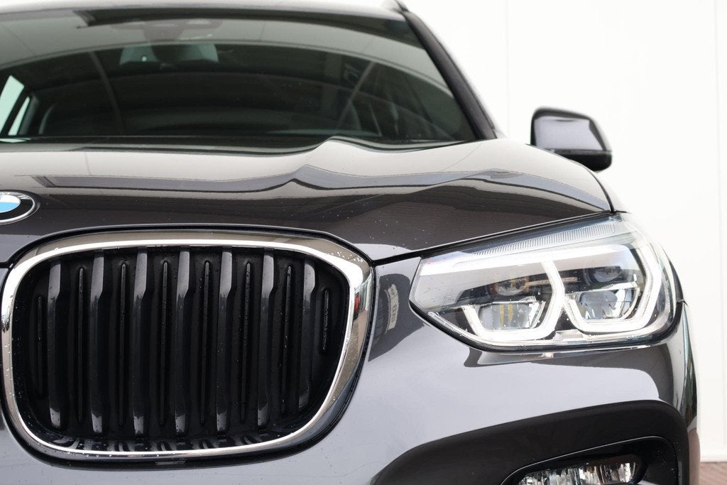 BMW X3 xDrive20i High Executive / M-Sport Pakket / Stuur & S, Gebruikt, 4 cilinders, Bedrijf, Vierwielaandrijving