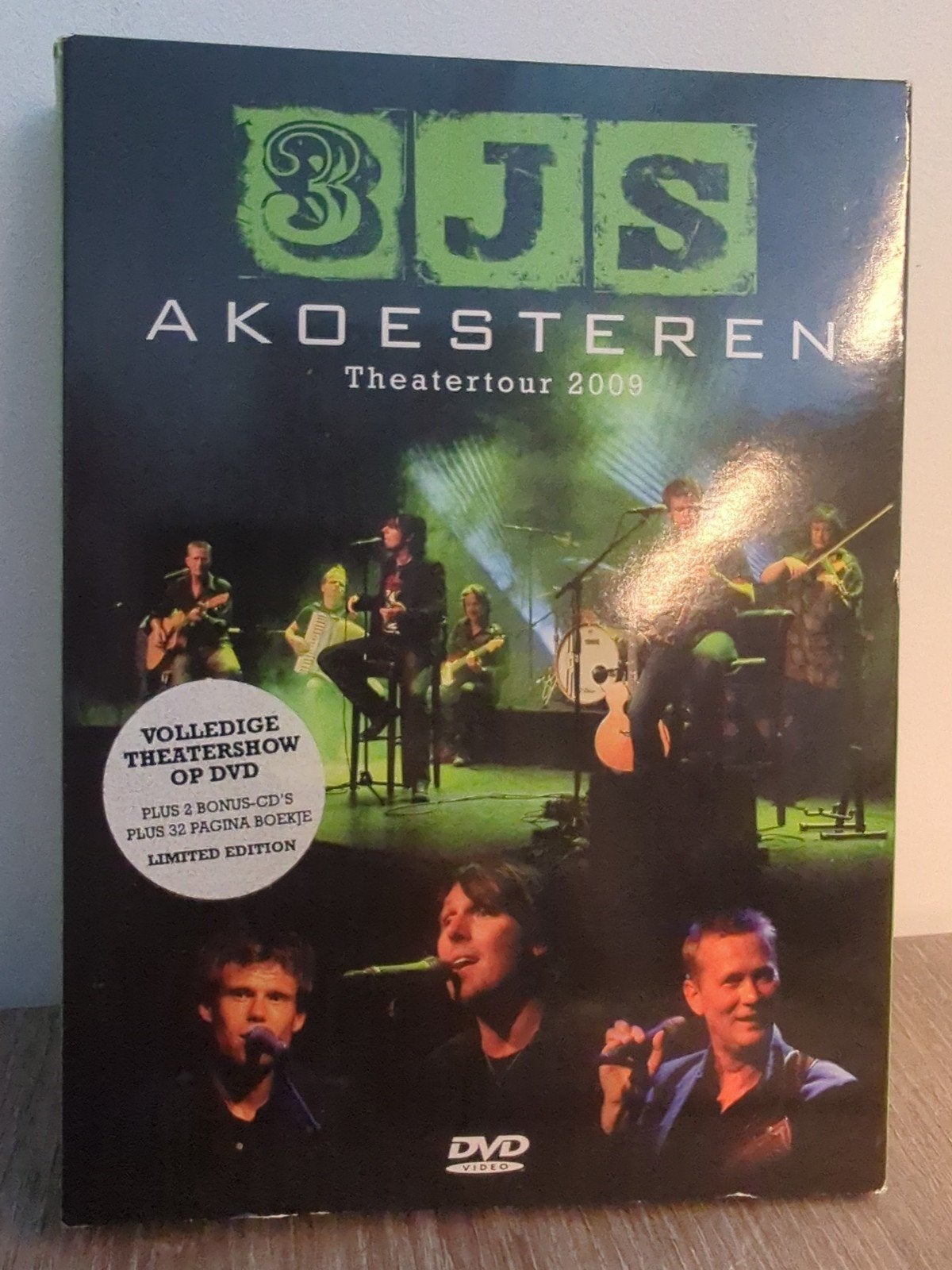3JS Akoesteren Theatertour 2009 DVD + 2 Bonus-CD's, Cd's en Dvd's, Dvd's | Muziek en Concerten, Bonusmateriaal, Alle leeftijden