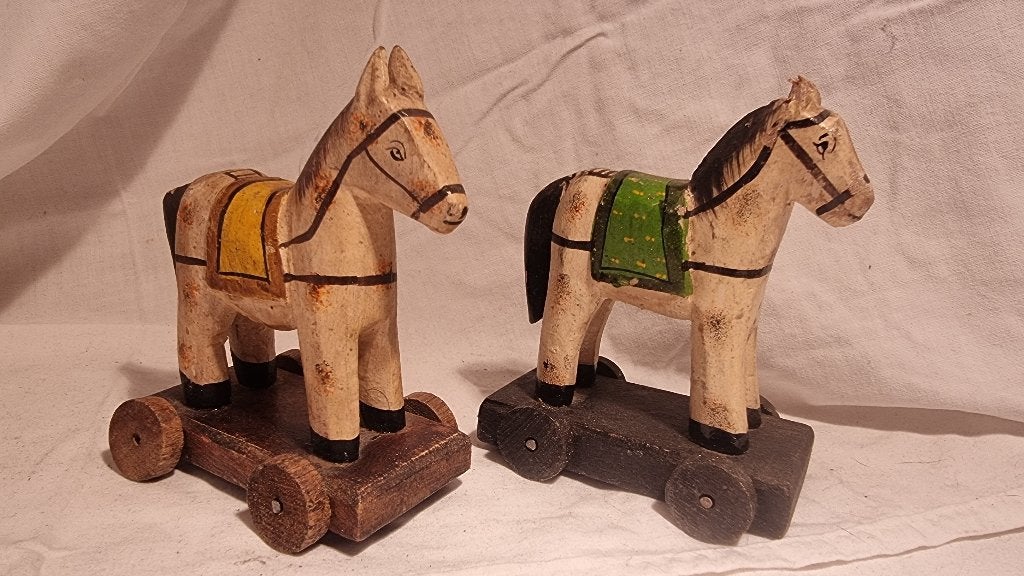 Vintage speelgoed paarden, Ophalen