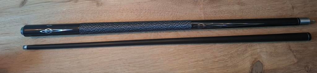 Splinternieuwe Carbon Keu - 1.48m, 11.5mm Pomerans, Ophalen of Verzenden, Nieuw, Keu of Ballen