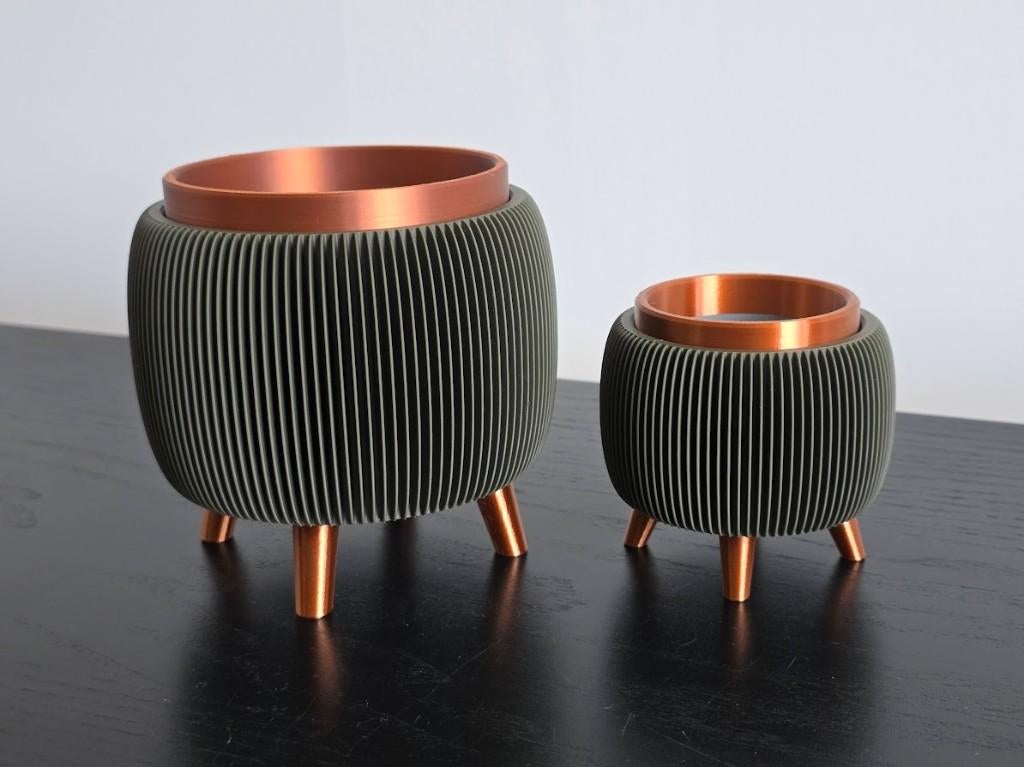 Design Plantenpot – Retro Ribbel met Pootjes, Tuin en Terras, Bloempotten, Kunststof, Rond, Ophalen of Verzenden, Binnen