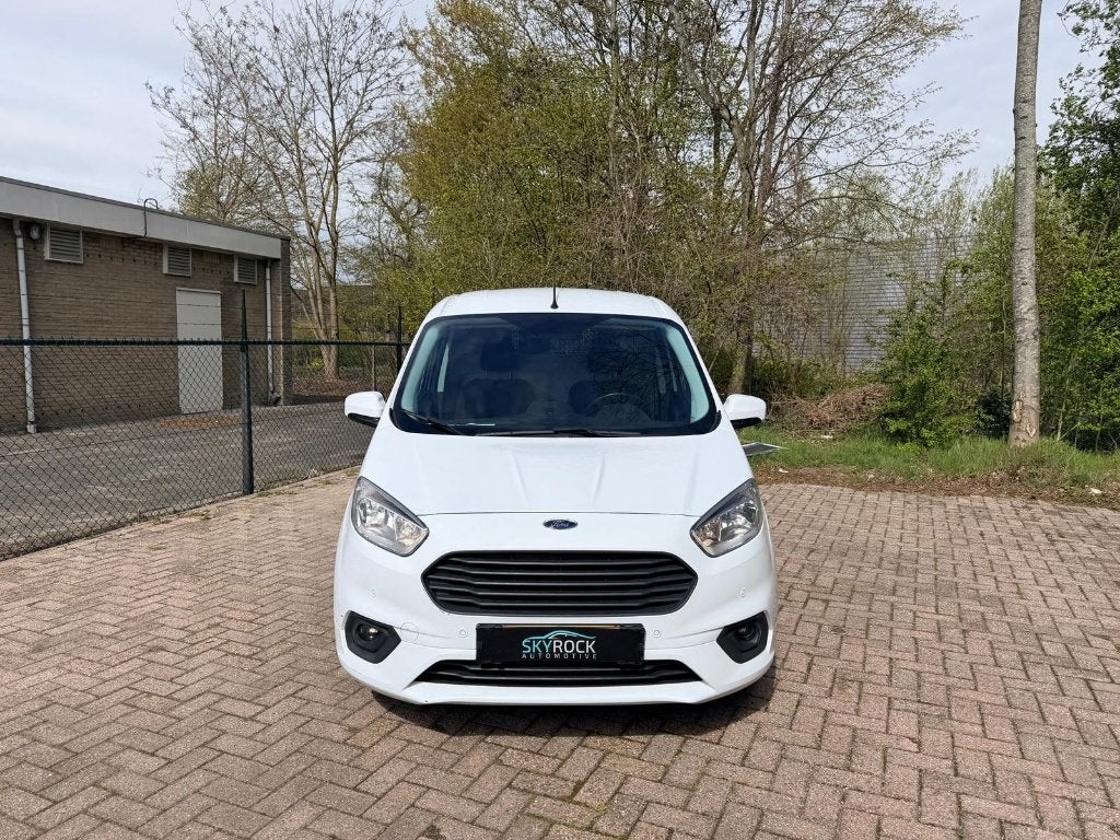 Ford Transit Courier 1.5 Tdci 100pk 2020 LEES TEKST, Voorwielaandrijving, Stof, 4 cilinders, 100 pk