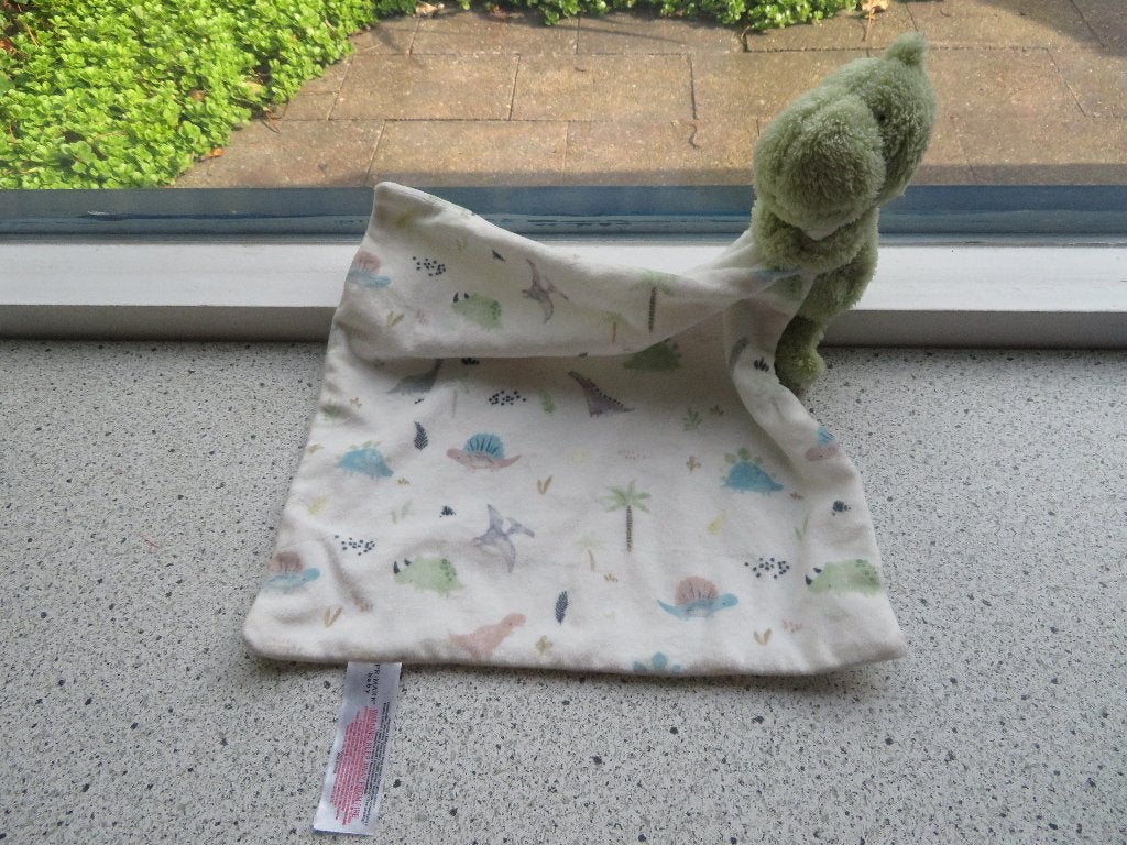 Knuffeldoek dino dinosaurus wit velours merk Primark Baby, Dinosaurus, Ophalen of Verzenden, Zo goed als nieuw, Wasbaar