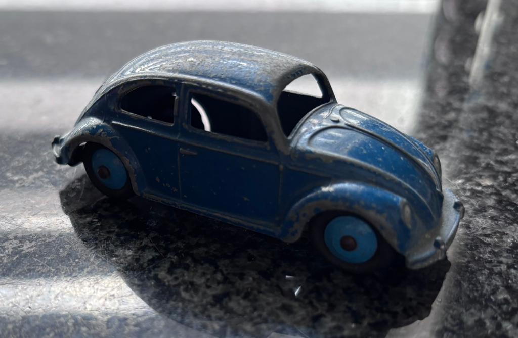 Dinky Toys Volkswagen Kever 181, Ophalen, Zo goed als nieuw, Auto, Dinky Toys