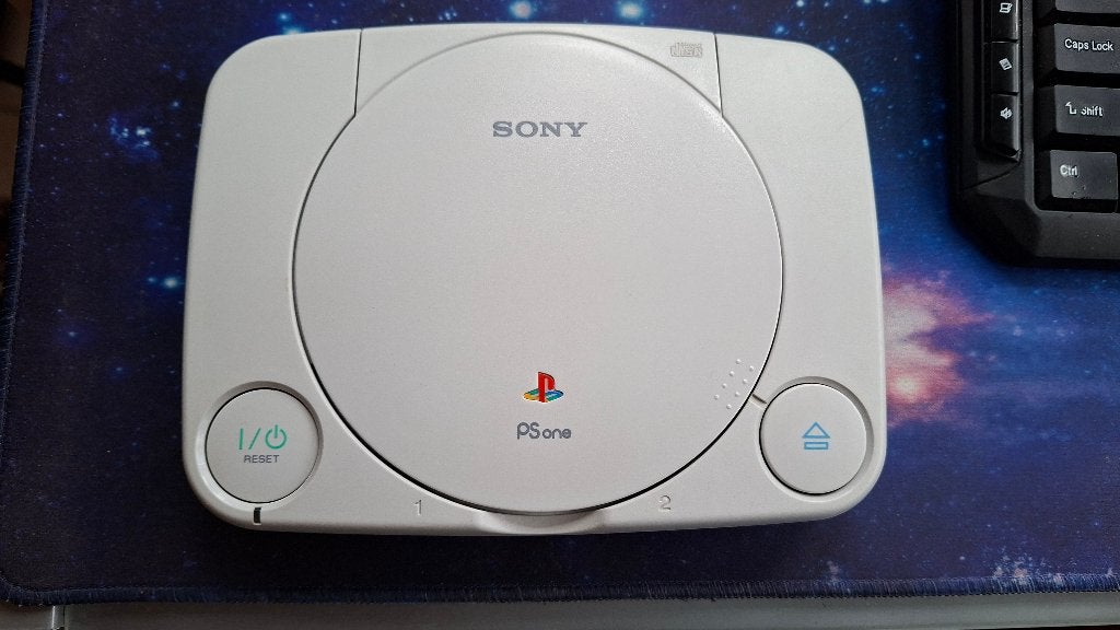 PS1 SCPH-102, Ophalen of Verzenden, Zo goed als nieuw, Met 1 controller, Met geheugenkaart