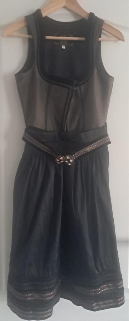 Dirndl, Ophalen of Verzenden, Zo goed als nieuw