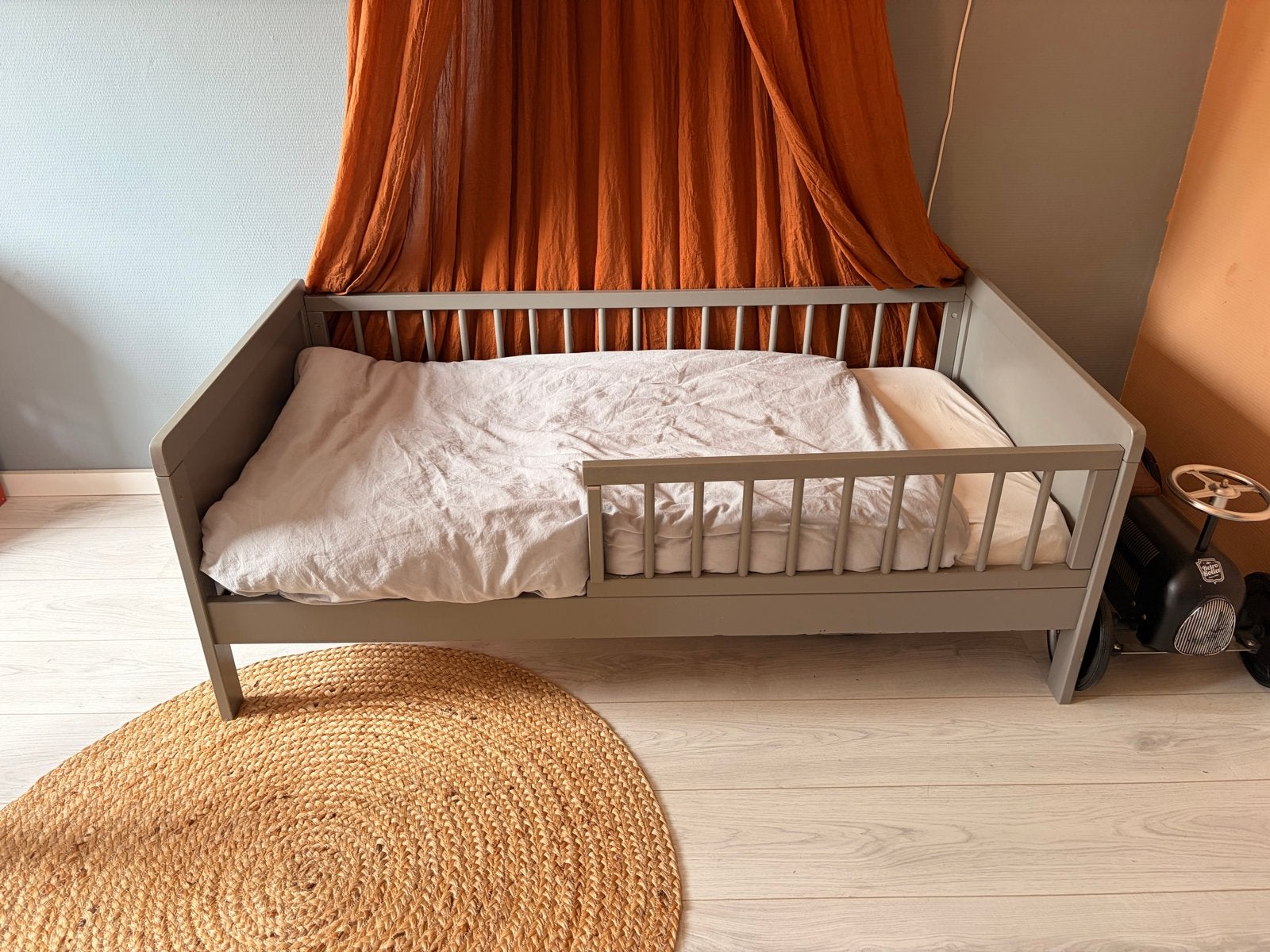 Petit Amelie peuterbed 70x140cm met matras, Kinderen en Baby's, Kinderkamer | Bedden, 70 tot 85 cm, 140 tot 160 cm, Zo goed als nieuw
