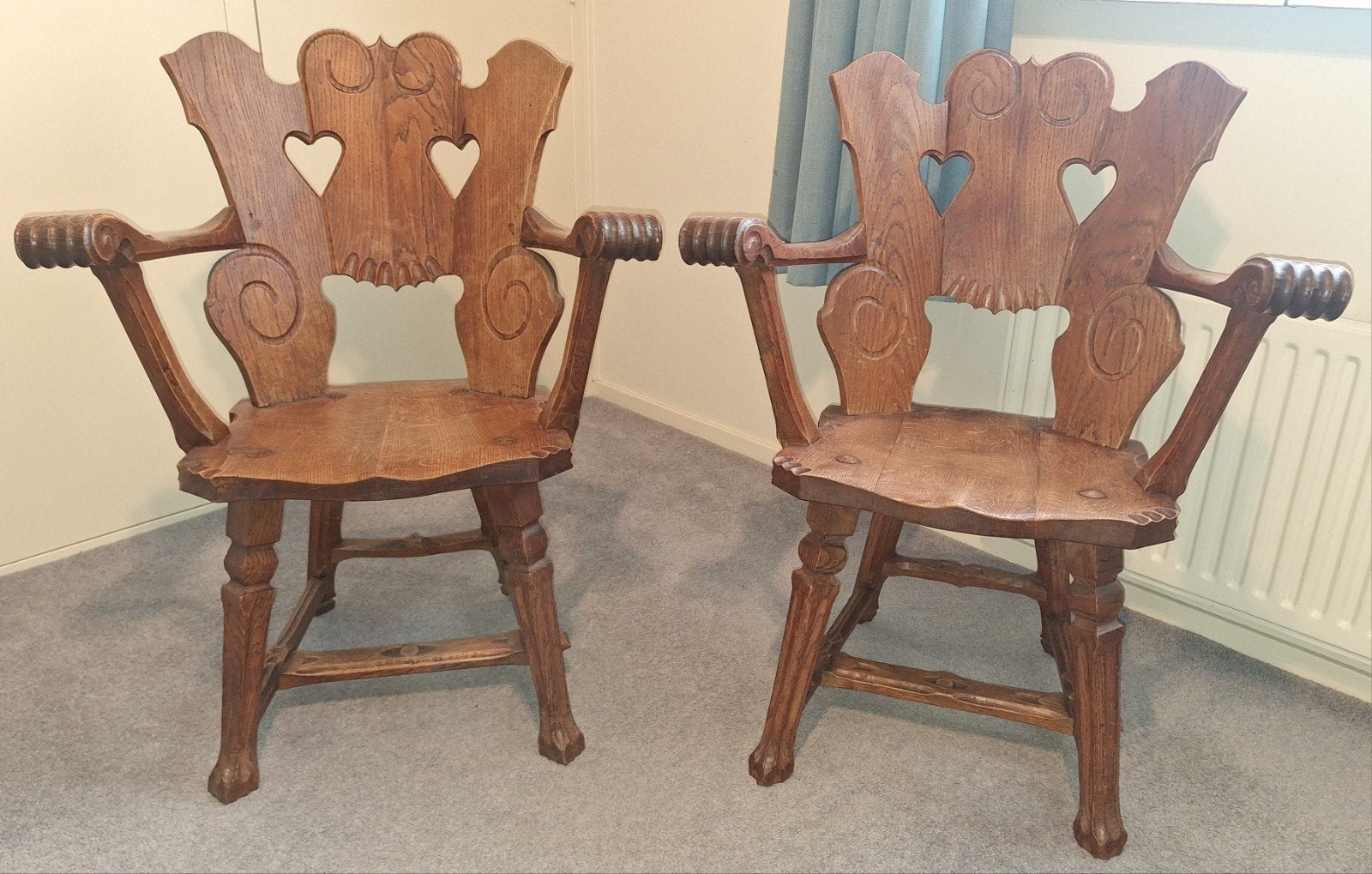 Unieke eikenhouten stoelen jaren '30 met houtsnijwerk, Ophalen