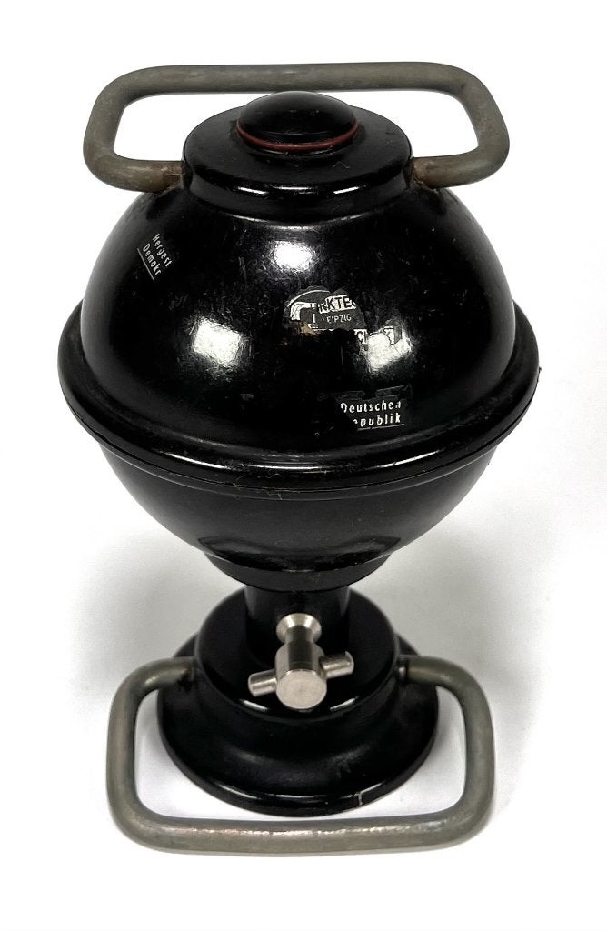1224. Bakelieten halve bollen, DDR, ca. 1950, Antiek en Kunst, Ophalen