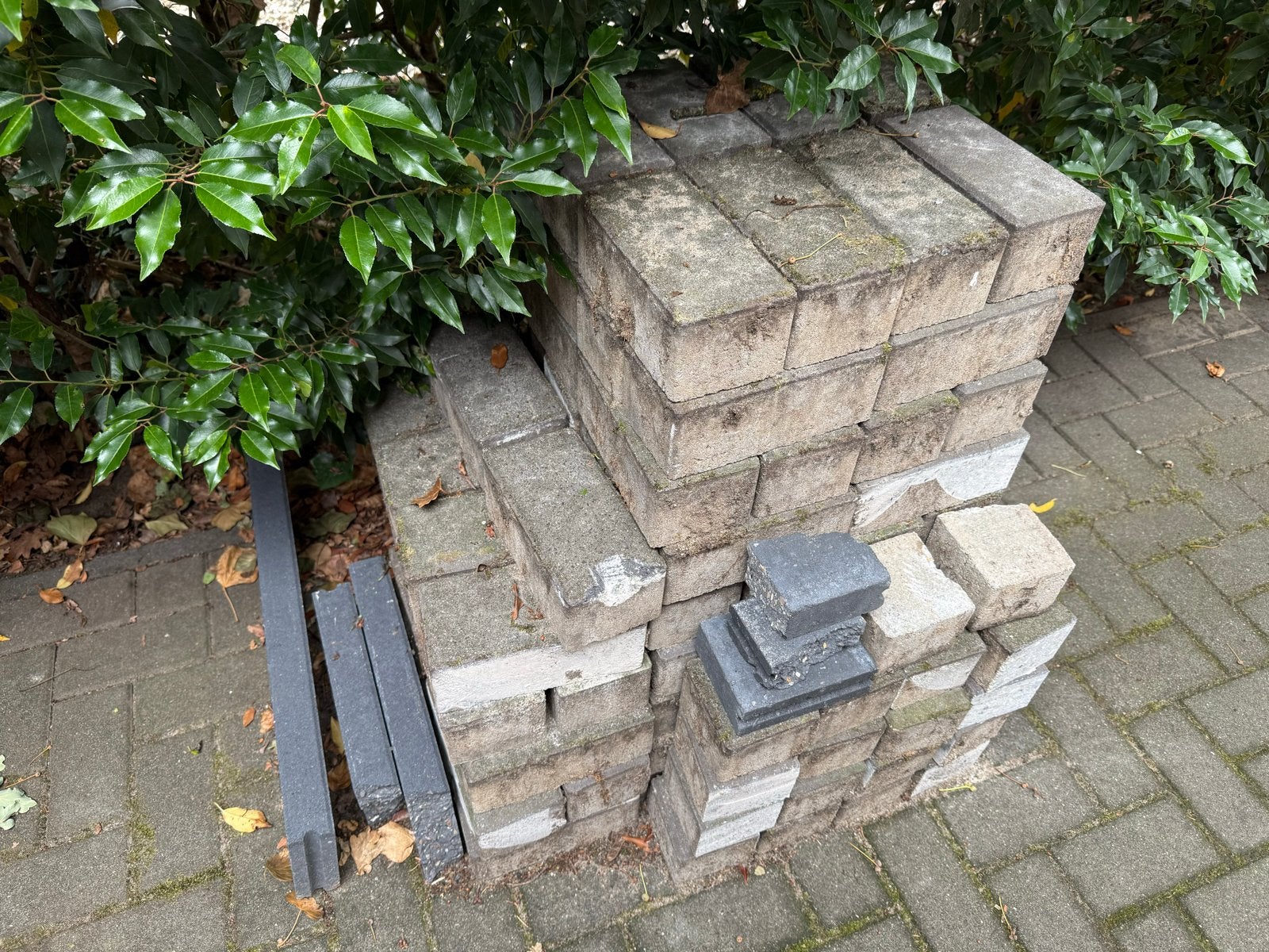 1,85 m2 betonklinkers antraciet 21x10x8 cm (gratis), Tuin en Terras, Ophalen, Gebruikt, Klinkers, Minder dan 5 m²