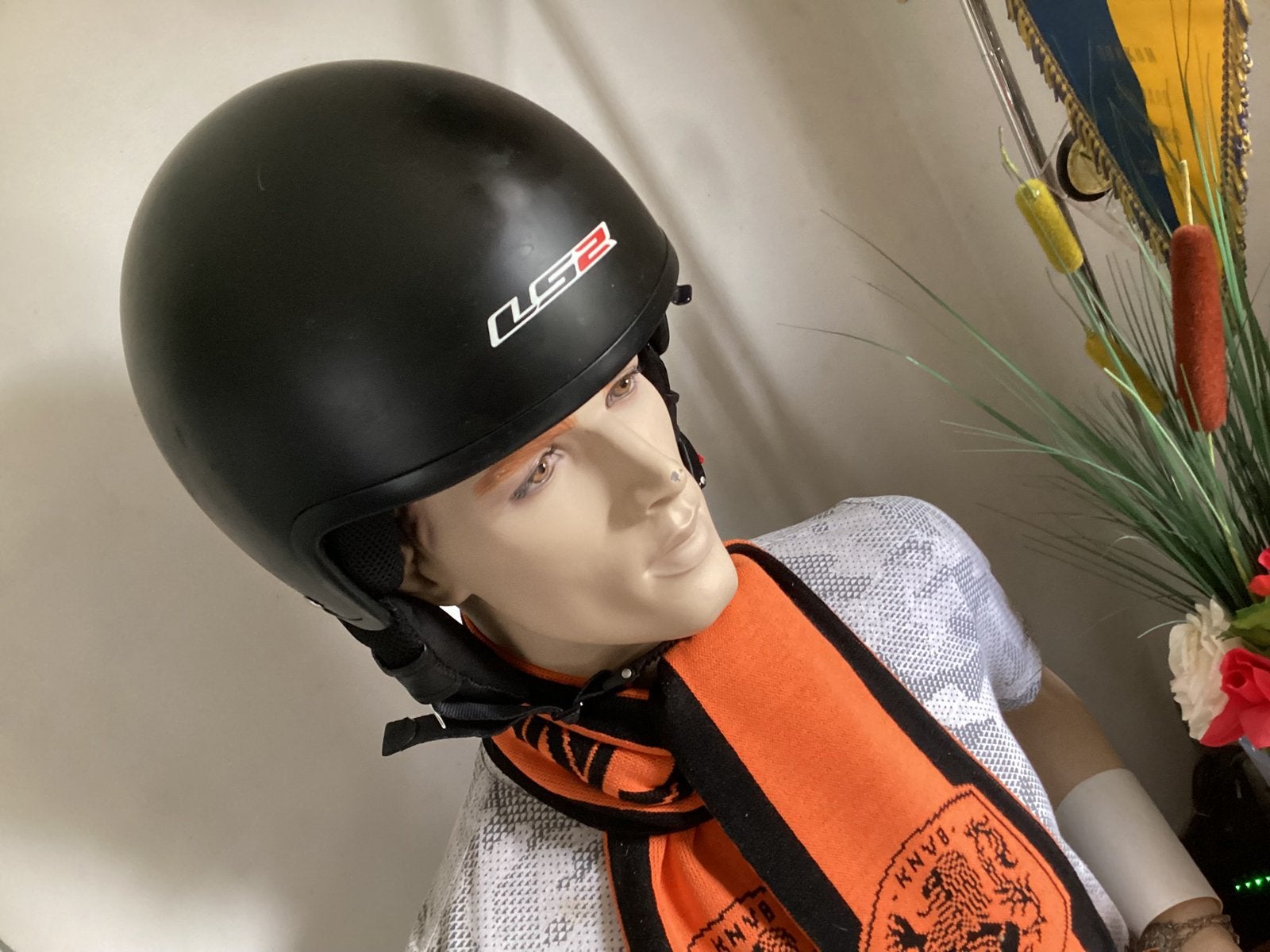 LS 2 ECER 22-05 motorhelm OF561, maat S € 0,00, Ophalen of Verzenden, Tweedehands, Overige merken