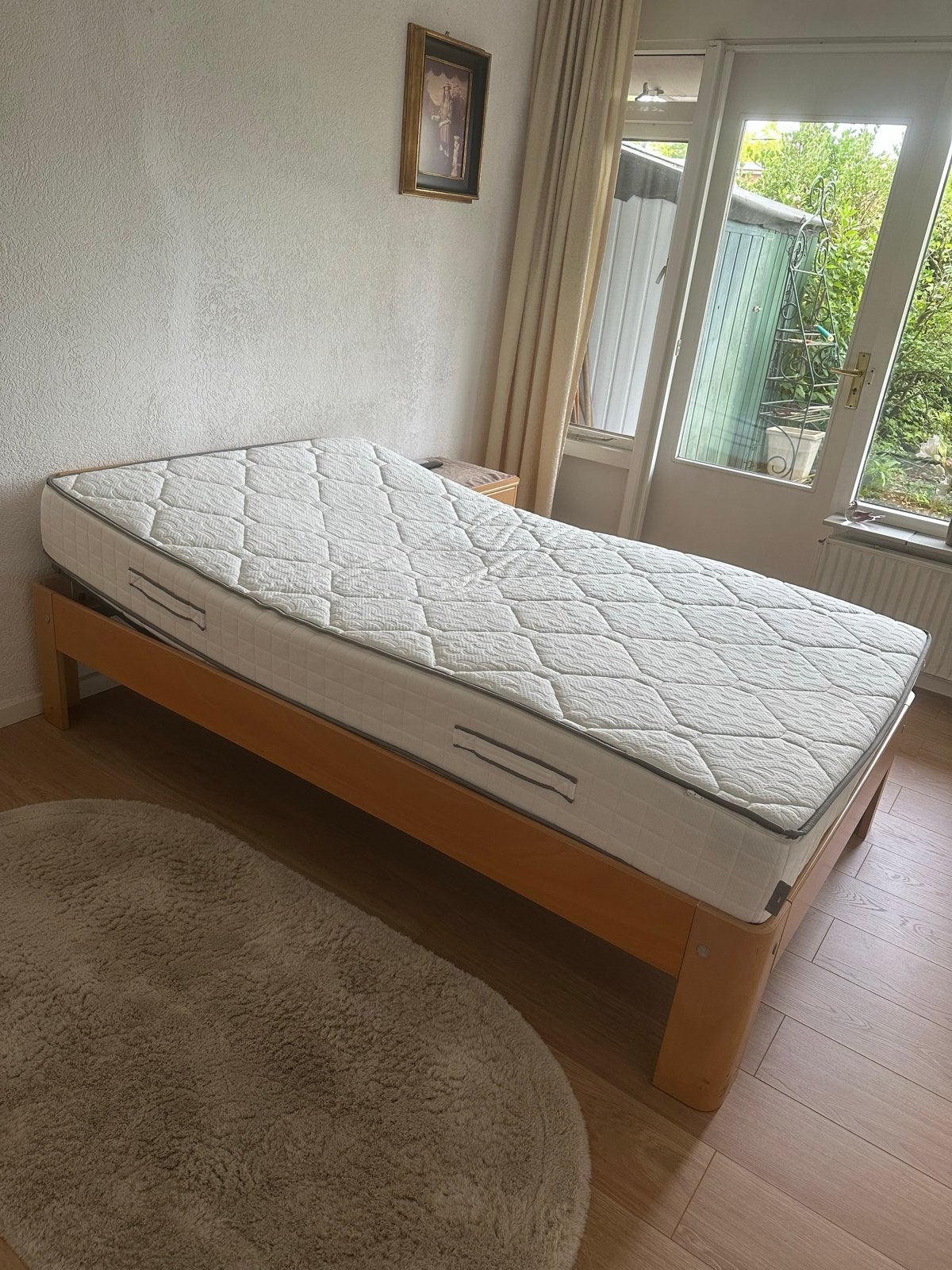 Auping electrisch verstelbaar seniorenbed 1.20 x 2.00, Huis en Inrichting, Slaapkamer | Bedden, Ophalen, Verstelbaar, Beige, Zo goed als nieuw