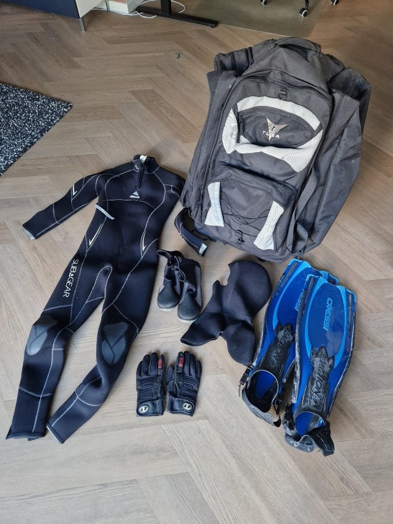 Duikset 5mm, incl. vinnen, (hand)schoenen, tas & meer, Ophalen, Gebruikt, Duikpak