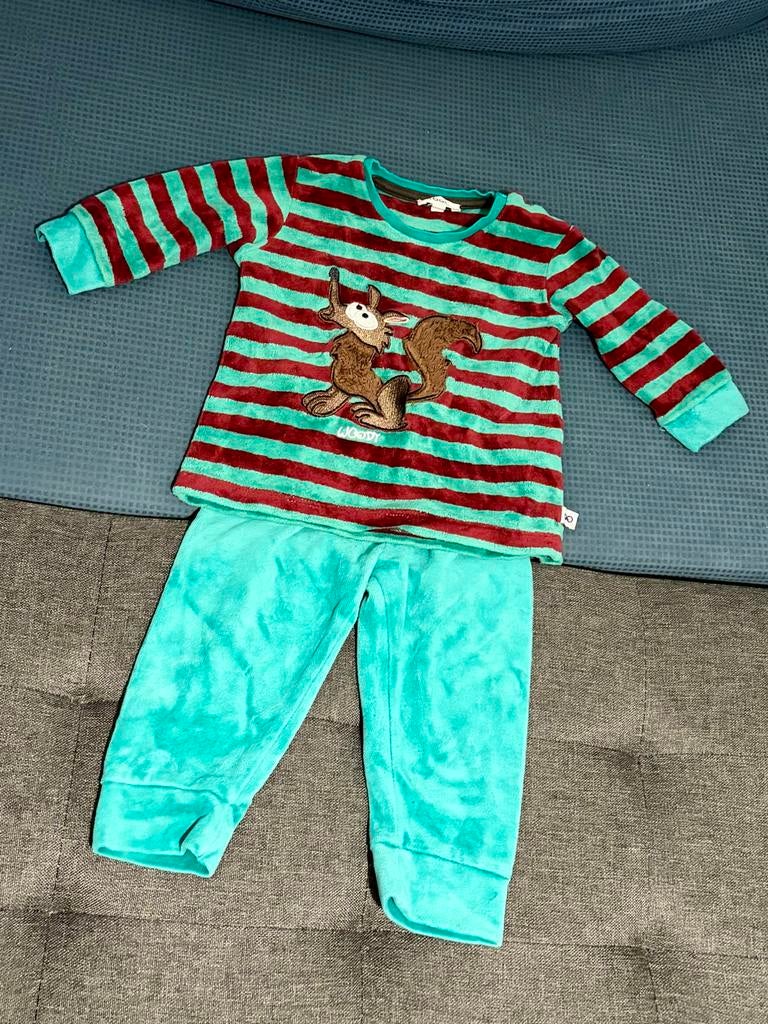 Woody pyjama maat 68 velours groen rood gestreept, Ophalen of Verzenden, Gebruikt, Jongetje of Meisje, Nacht- of Onderkleding