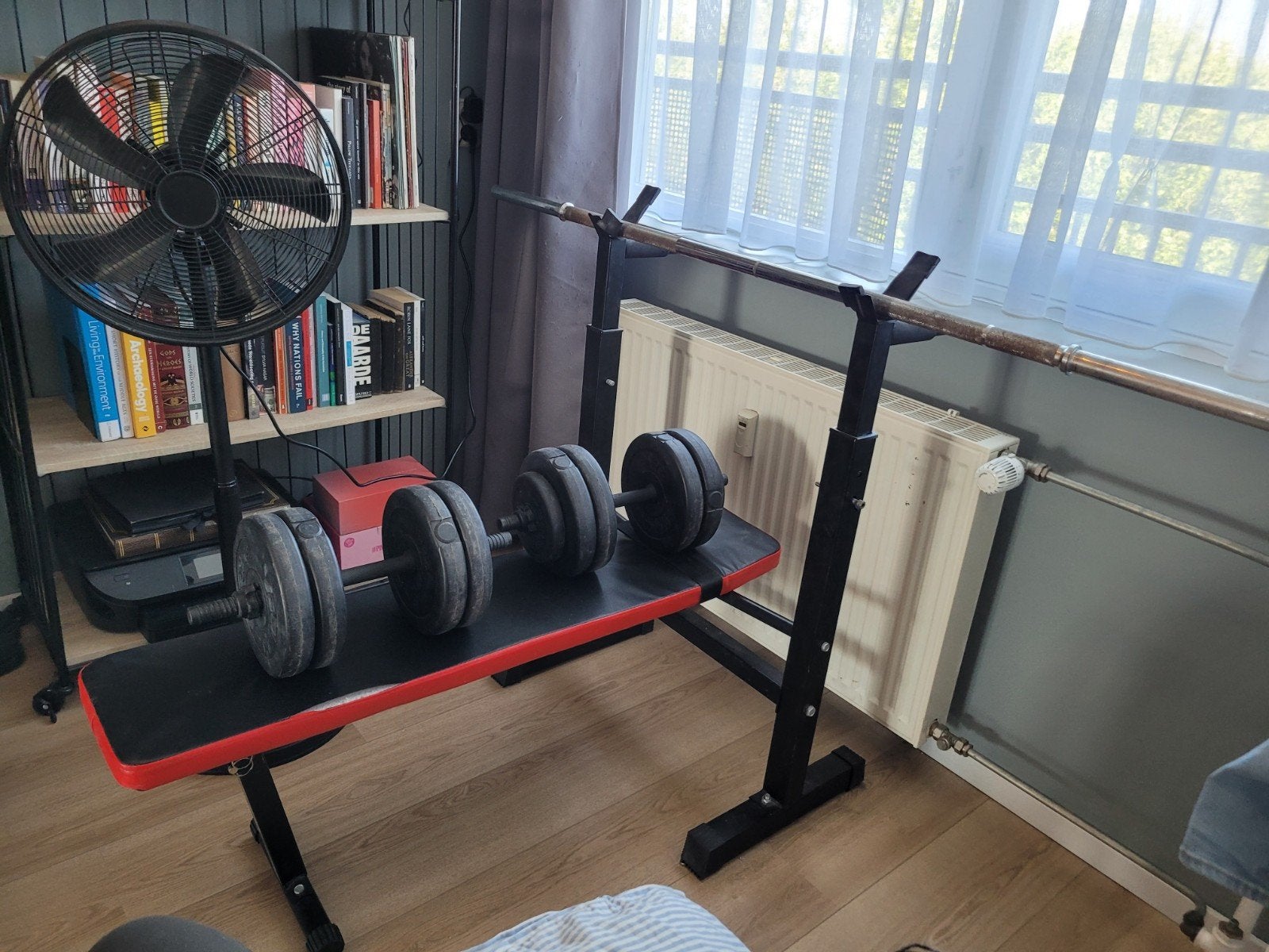 Bankdruk set met veel gewichten (20kg tot 5kg), Gebruikt, Krachtstation, Ophalen of Verzenden, Metaal