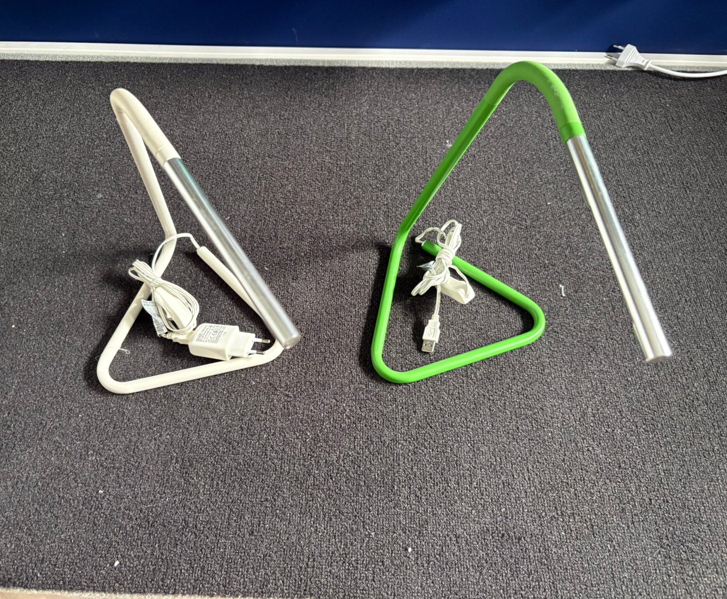 Bureaulamp IKEA harte - led - 1x wit en 1x groen, Met schakelaar, Kunststof, Overige fittingen, Zo goed als nieuw