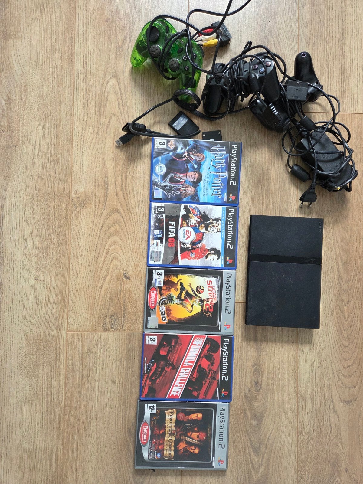 PlayStation 2 Slim met 5 games, 2 memory cards,  2-3 control, Spelcomputers en Games, Games | Sony PlayStation 2, Gebruikt, Overige genres
