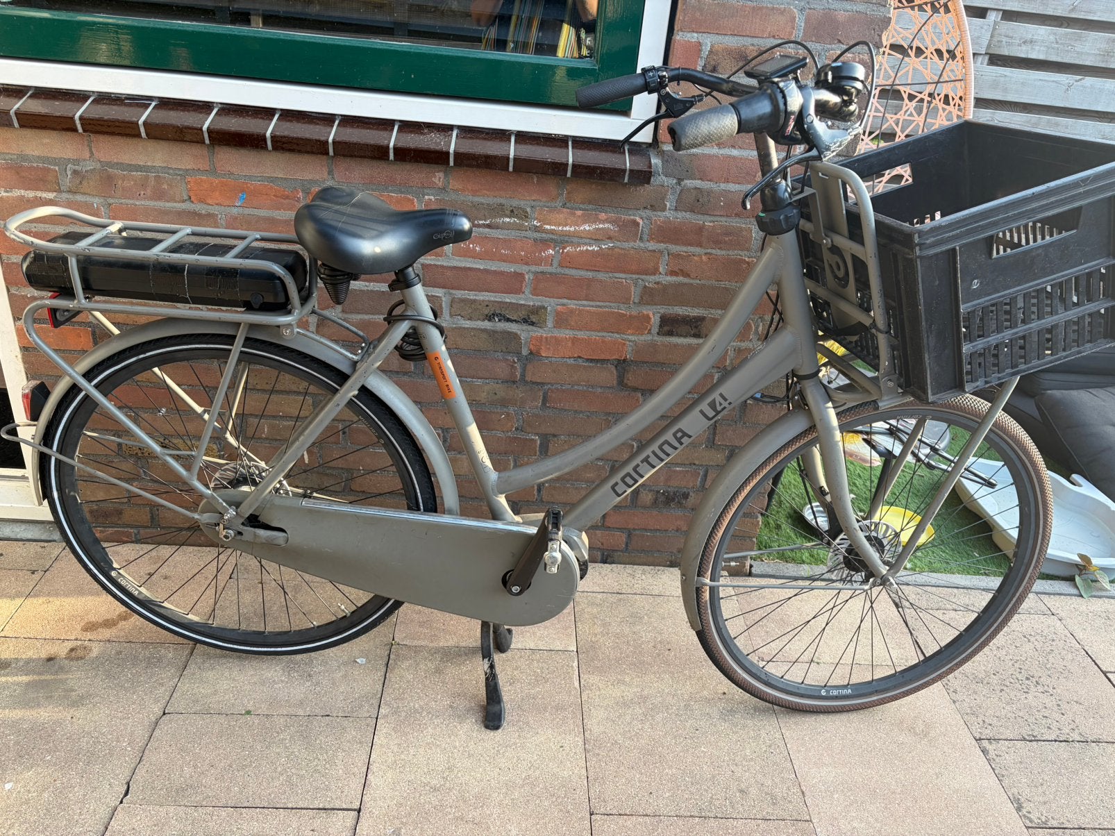 Cortina 4u met accu, Ophalen, Zo goed als nieuw