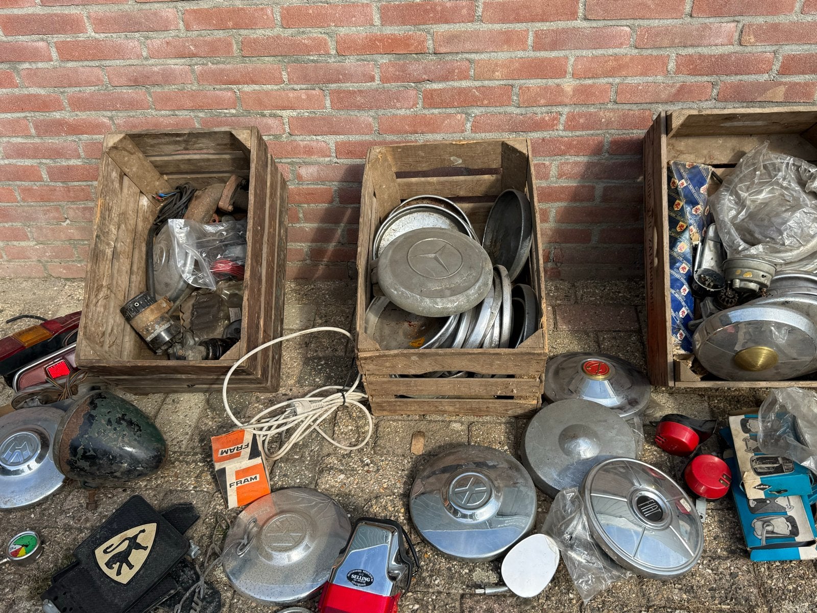 Diverse auto-onderdelen, wieldoppen, verlichting, etc., Auto-onderdelen, Ophalen, Gebruikt, Mercedes-Benz