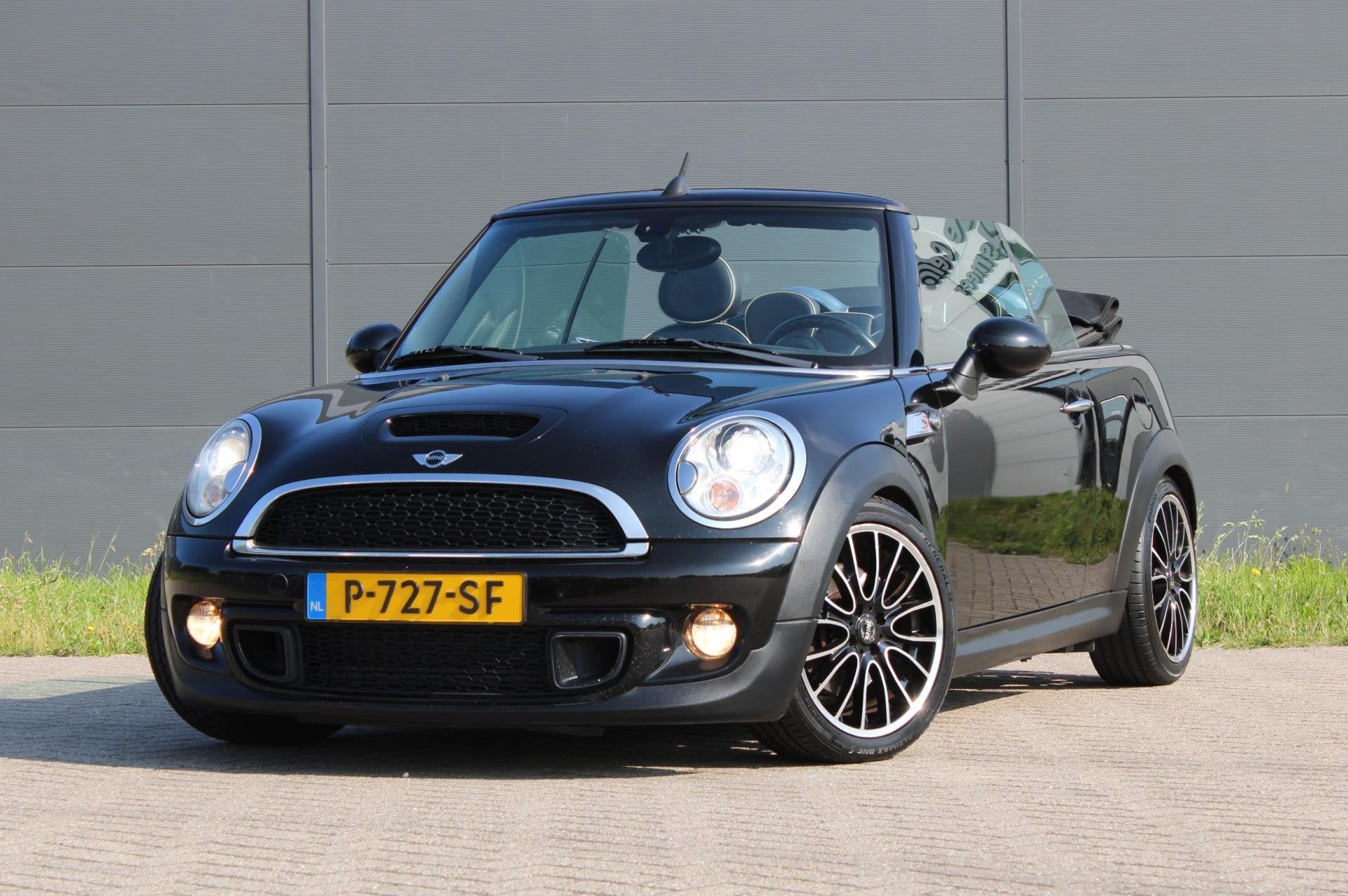 Mini Mini Cabrio 1.6 Cooper S Chili Leder Xenon Sportonderst, Auto's, Voorwielaandrijving, Euro 5, Gebruikt, Zwart
