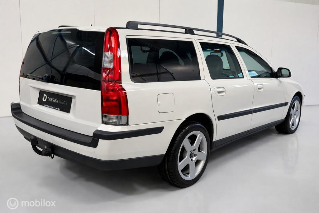 Volvo V70 2.4 T AUTOMAAT / 200PK / YOUNGTIMER, Auto's, Gebruikt, Stoelverwarming, Wit, 2435 cc