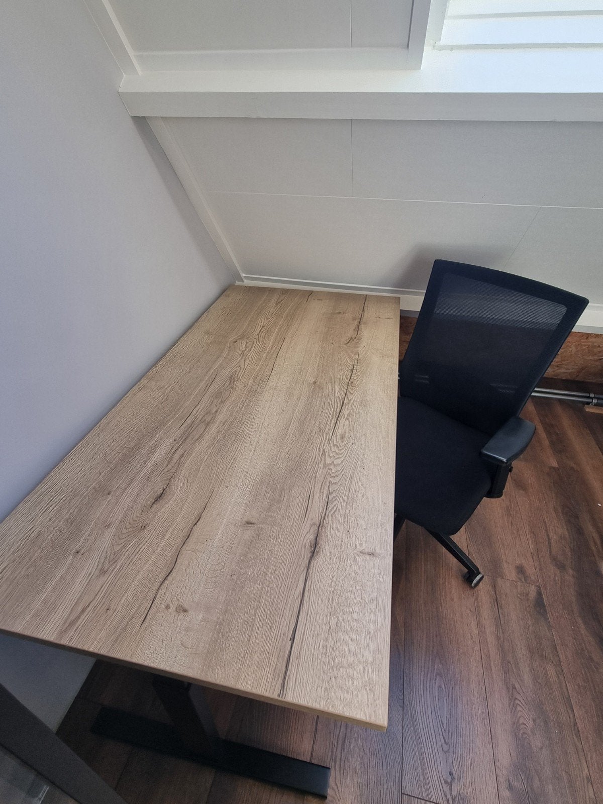 Industrieel bureau 160x80 met bureaustoel, Huis en Inrichting, Bureaus, Ophalen, Zit-sta bureau, Spaanplaat of MDF, Bruin