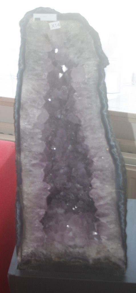 Klassiek gevormde Amethyst geode van 43,55 kilo, Verzamelen, Mineralen en Fossielen, Ophalen, Overige typen