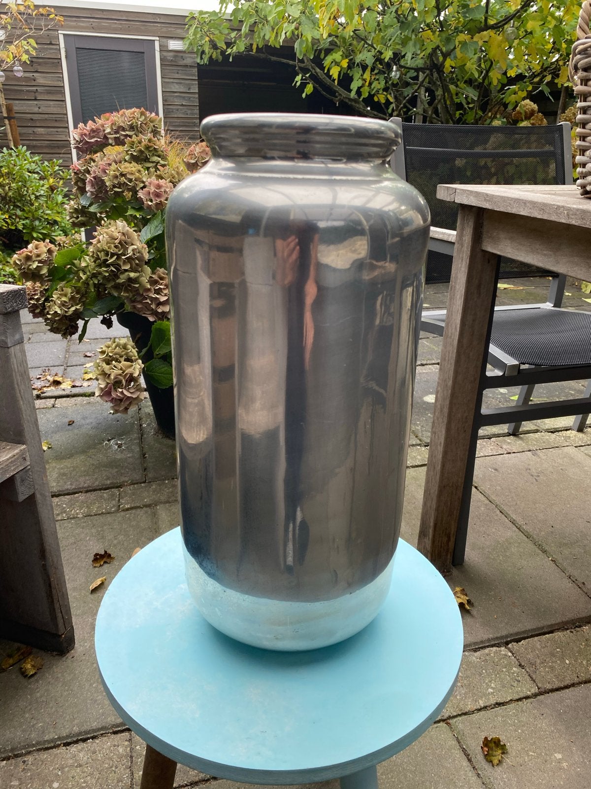 Grote zilverkleurige vaas/pot - 45 cm hoog, Ophalen of Verzenden