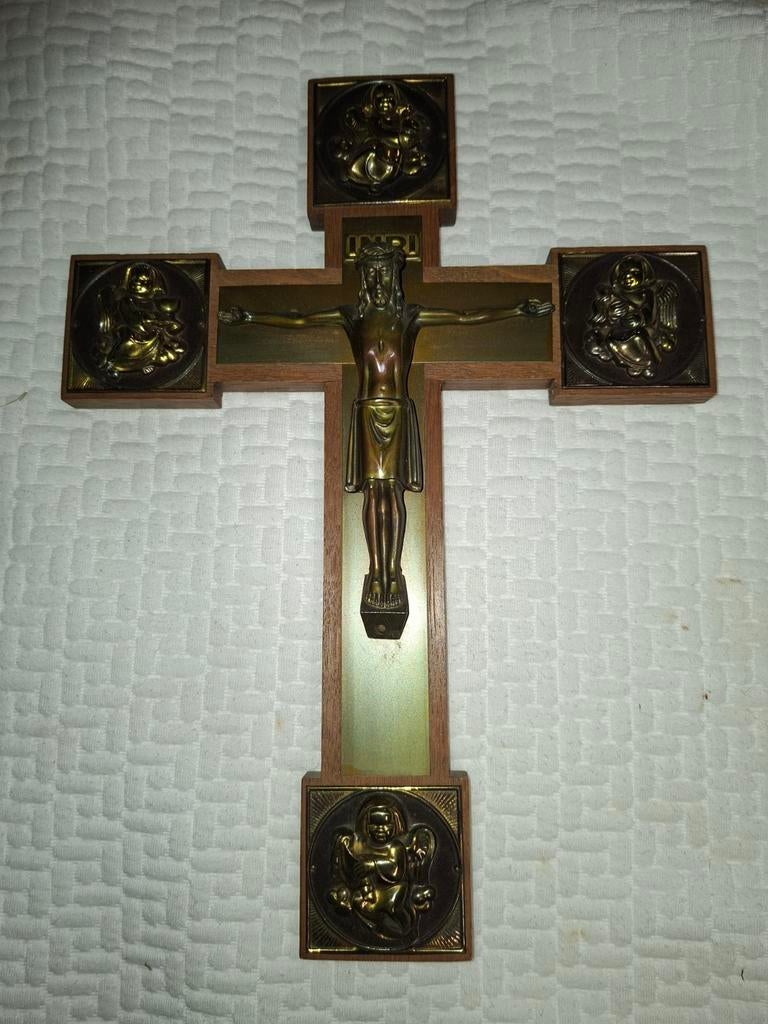 Antiek Kruisbeeld met Jezus en Engelen - Hout en Brons, Antiek en Kunst, Antiek | Religie, Ophalen of Verzenden