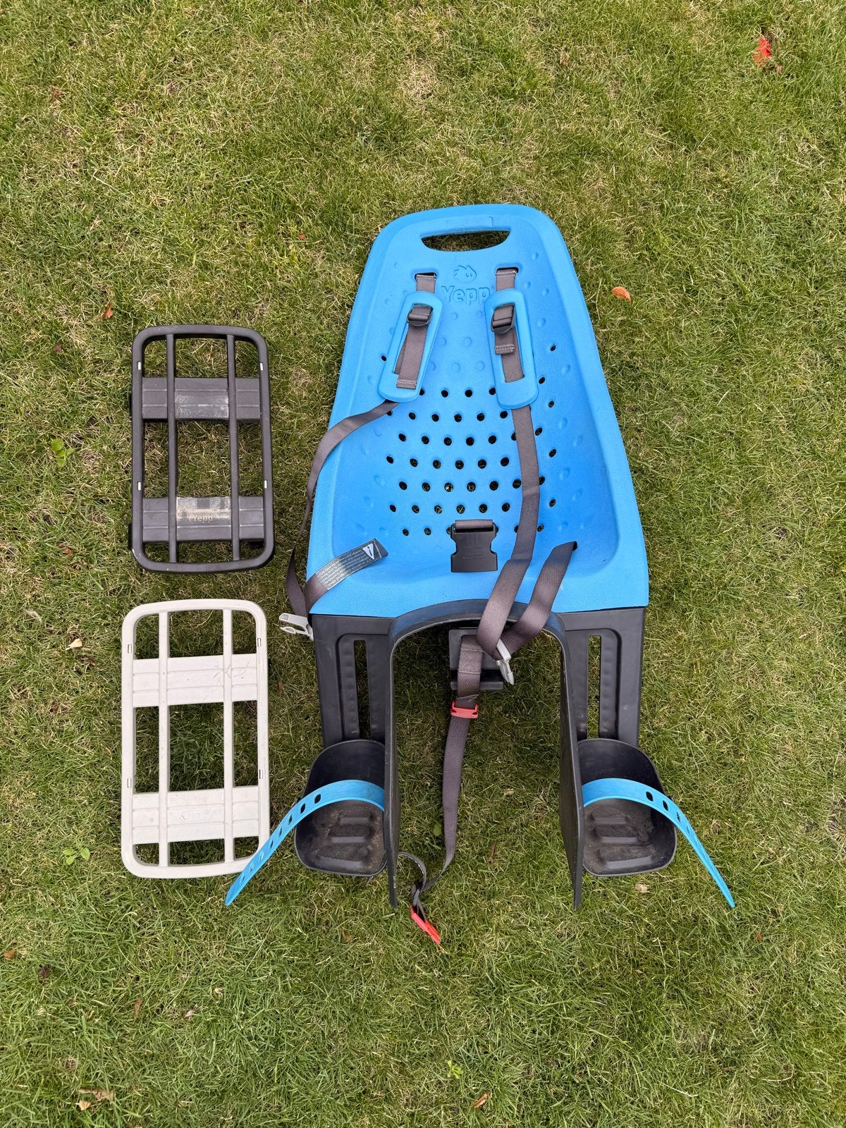 Yepp Achterzitje Fietsstoeltje Blauw, Fietsen en Brommers, Fietsaccessoires | Fietsstoeltjes, Ophalen, Achterzitje, 9 t/m 18 kg